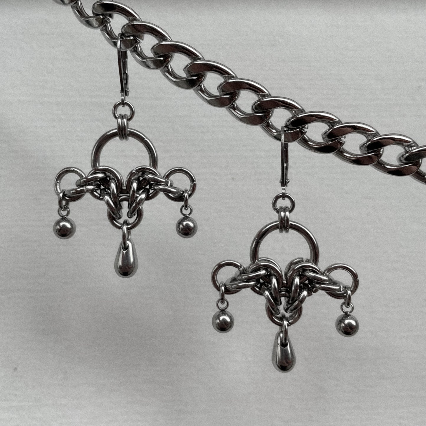 suki earrings