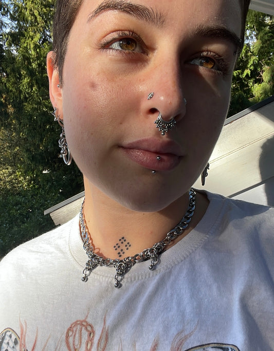 simplified trinity necklace